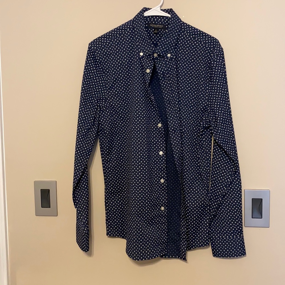 Men’s Banana Republic button down shirt